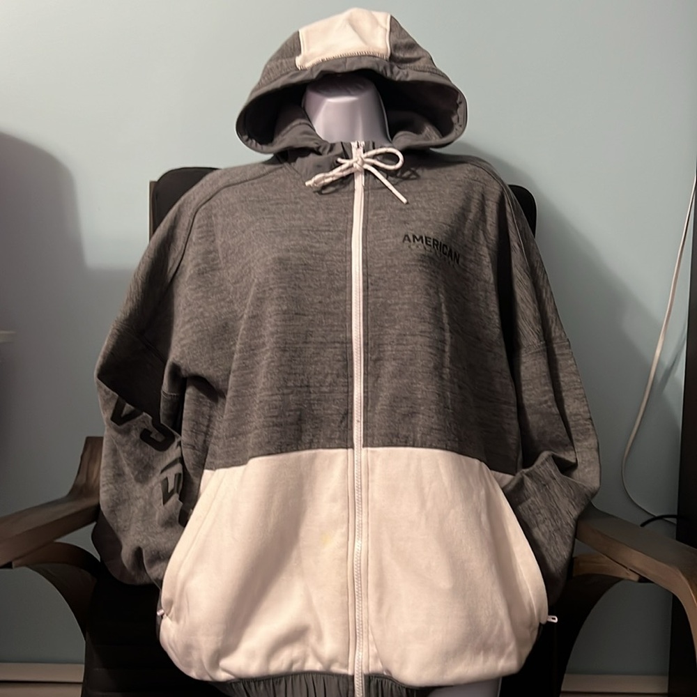 American Eagle zipped hoodie size S
